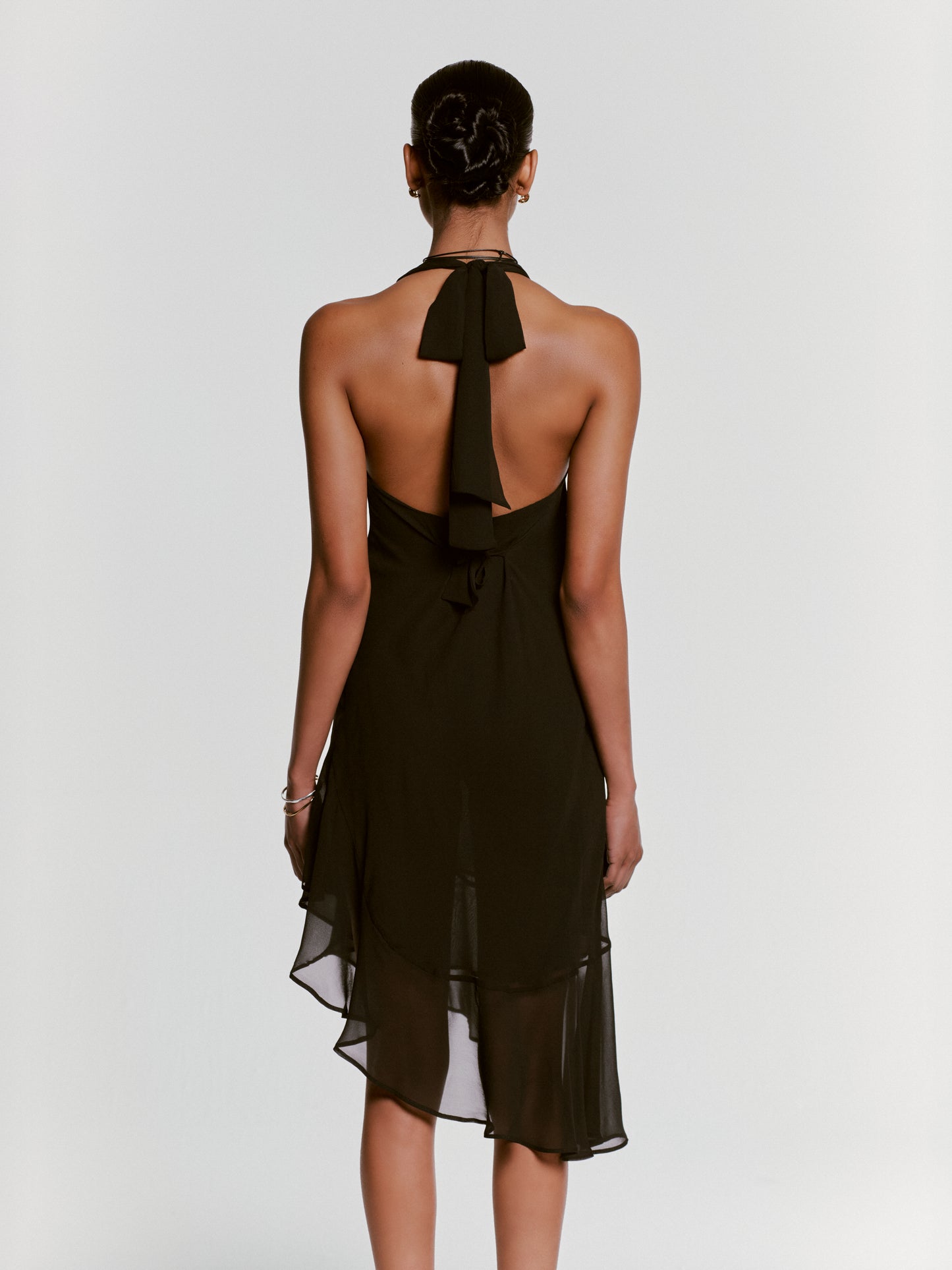 august cocktail dress Elegant Plus Size Pleated V-Neck Chiffon Wedding Guest Dress